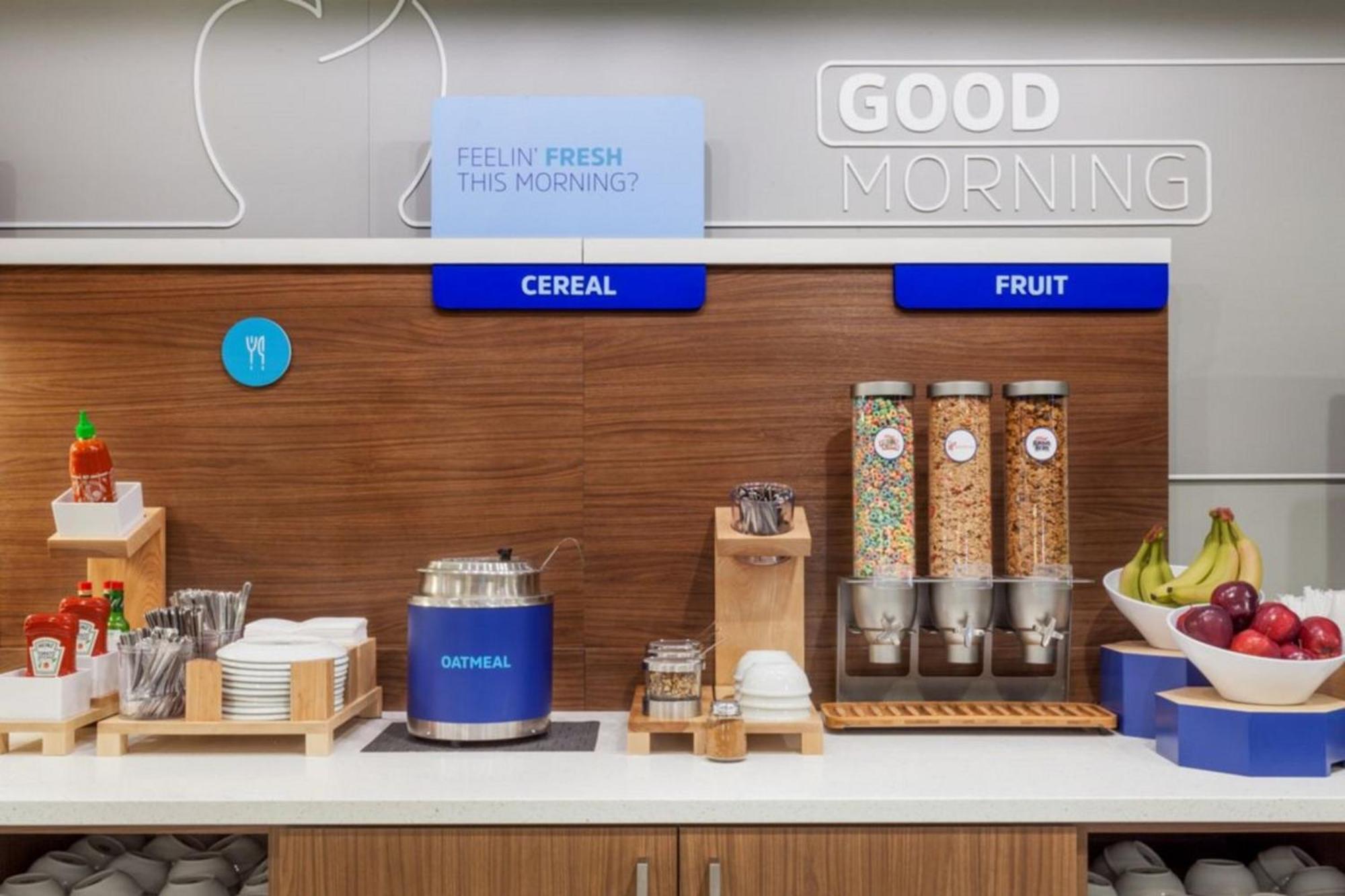 Holiday Inn Express Fremont By Ihg Dış mekan fotoğraf